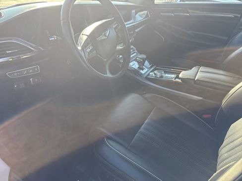 Used 2018 Genesis G90 5.0 Ultimate image 9