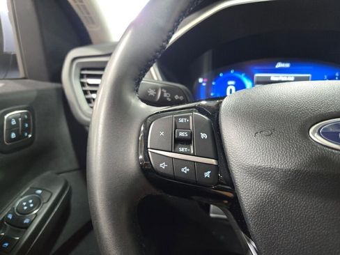 Certified 2022 Ford Escape SEL w/ Technology Package image 32