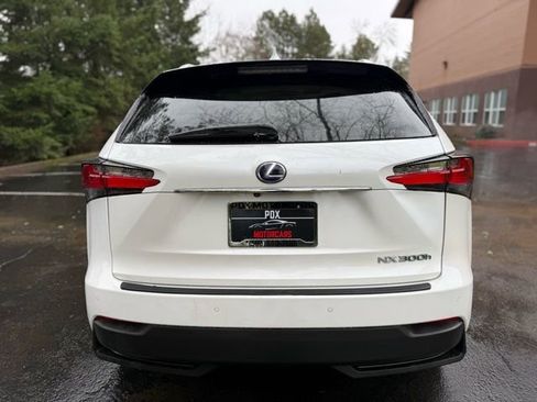 Used 2016 Lexus NX 300h AWD w/ Luxury Package image 5