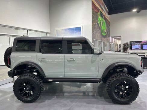 Used 2022 Ford Bronco Outer Banks w/ Sasquatch Package AWD/4WD image 27
