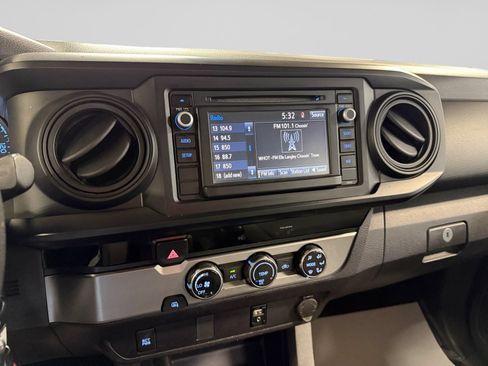 Used 2018 Toyota Tacoma SR w/ SR Convenience Package RWD image 29