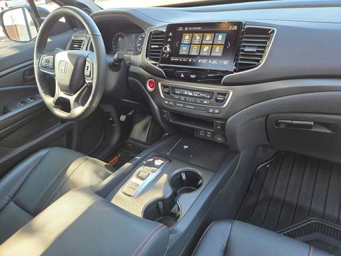 Used 2024 Honda Ridgeline TrailSport image 10
