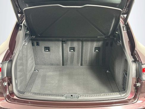 Certified 2026 Porsche Macan AWD/4WD image 27