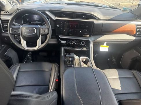 Used 2023 GMC Sierra 1500 Denali w/ Denali Reserve Package AWD/4WD image 24