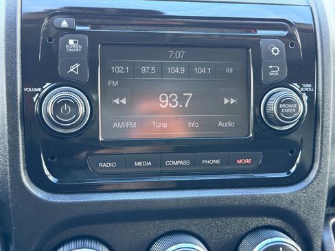 Used 2017 RAM ProMaster 3500 w/ Premium Appearance Group FWD image 35