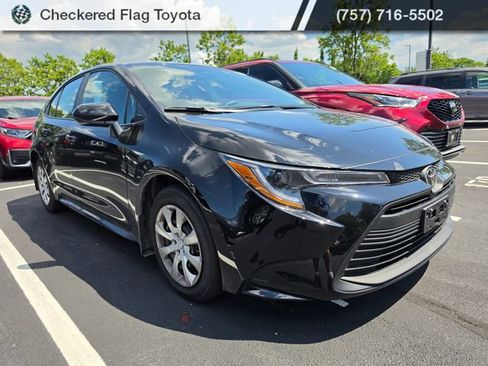 Used 2026 Toyota Corolla LE FWD image 3