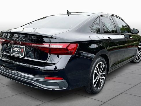 Used 2025 Volkswagen Jetta Sport image 11