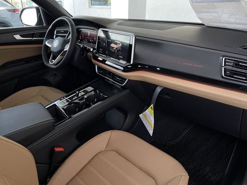 New 2026 Volkswagen Atlas Cross Sport SEL R-Line image 21