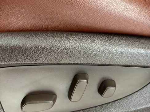 Used 2016 Chevrolet Tahoe LTZ image 32