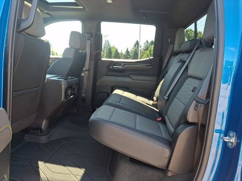 Used 2024 Chevrolet Silverado 1500 ZR2 AWD/4WD image 11