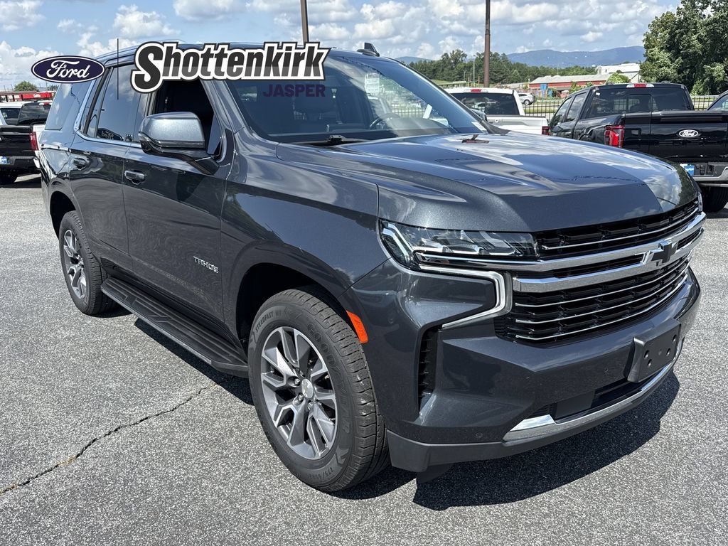 Used 2022 Chevrolet Tahoe LT w/ LT Signature Package AWD/4WD image 1
