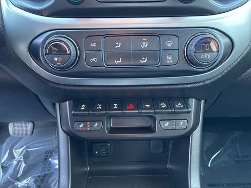 Used 2022 Chevrolet Colorado ZR2 image 17