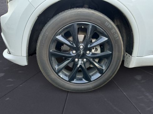 Used 2018 Dodge Durango GT w/ Blacktop Package RWD image 2