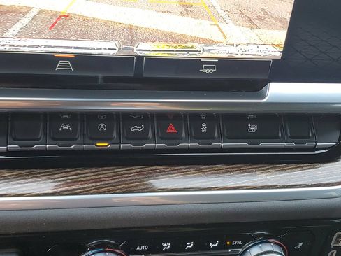 Used 2025 GMC Sierra 1500 Elevation RWD image 22