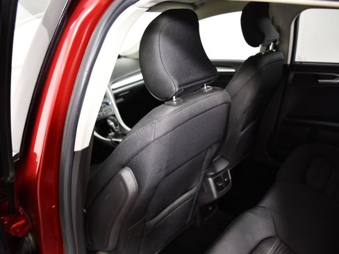 Used 2016 Ford Fusion SE FWD image 45