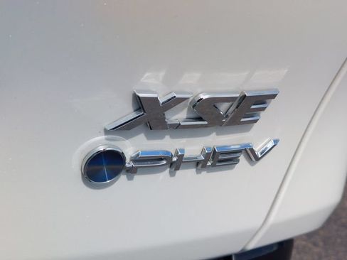 Used 2025 Toyota RAV4 XSE w/ Weather Package AWD/4WD image 45