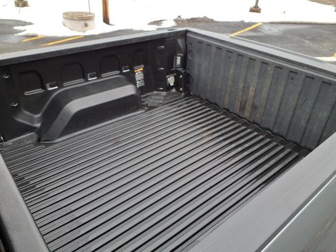 Used 2021 Chevrolet Silverado 1500 Custom image 18