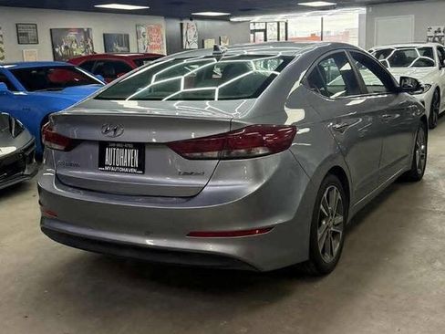 Used 2017 Hyundai Elantra Limited FWD image 5