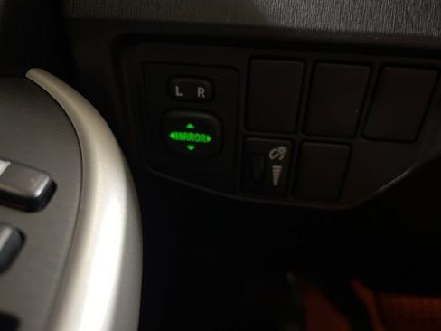 Used 2013 Toyota Prius Three image 41