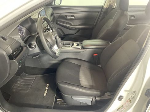 Used 2024 Nissan Sentra SV FWD image 16