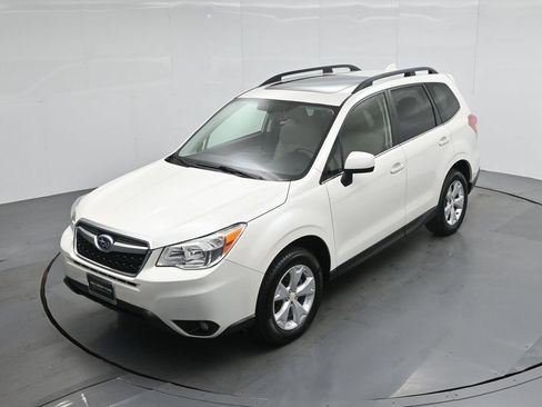 Used 2016 Subaru Forester 2.5i Limited AWD/4WD image 32