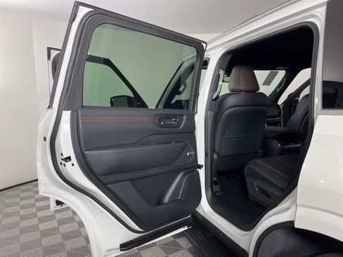 New 2026 Nissan Armada SL w/ Captain's Chari Seat Package RWD image 41