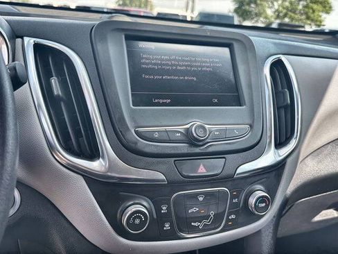 Used 2021 Chevrolet Equinox LS FWD image 13