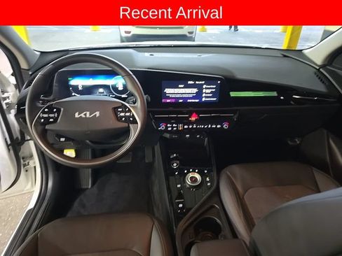 Used 2024 Kia Niro Wind FWD image 10