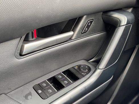 Used 2024 MAZDA CX-50 AWD 2.5 S w/ Preferred Package image 16