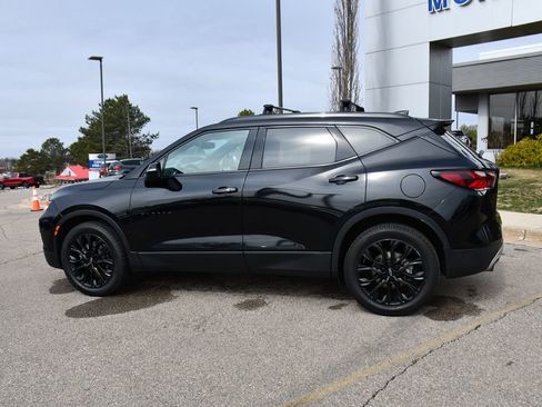 Used 2022 Chevrolet Blazer LT image 3