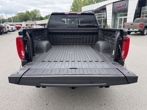 Used 2022 GMC Sierra 1500 Denali w/ Denali Premium Package AWD/4WD image 18