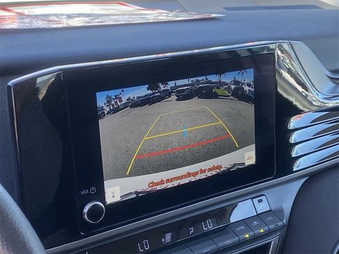 Certified 2025 Toyota Camry LE image 28