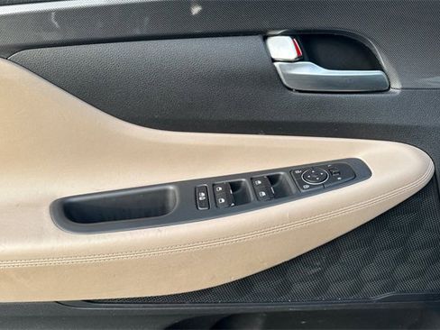 Used 2022 Hyundai Santa Fe SEL image 11