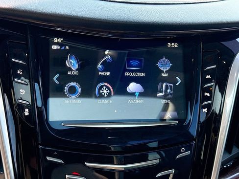 Used 2019 Cadillac Escalade Luxury AWD/4WD image 16