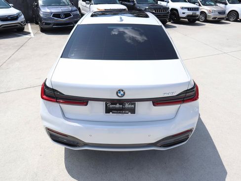 Used 2022 BMW 740i w/ M Sport Package RWD image 6