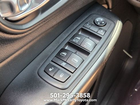 Used 2020 Jeep Cherokee Trailhawk w/ Cold Weather Group AWD/4WD image 25