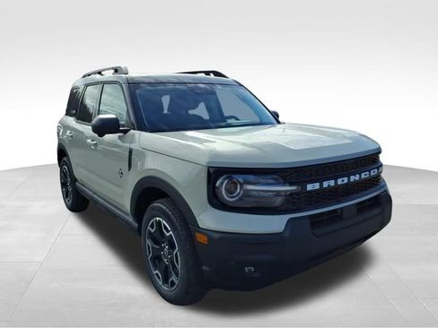 New 2025 Ford Bronco Sport Outer Banks w/ Outer Banks Tech Package+ AWD/4WD image 16