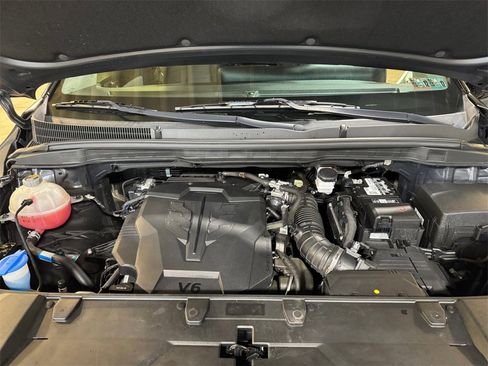 Certified 2022 Kia Carnival EX image 27