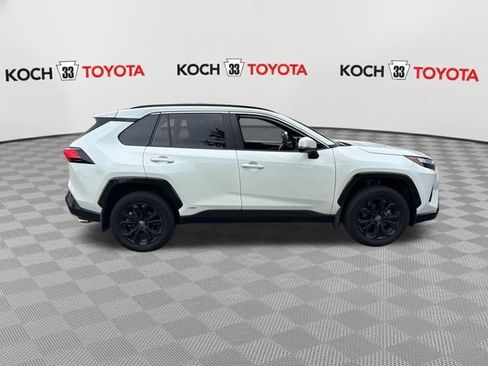 Used 2025 Toyota RAV4 SE w/ Convenience Package AWD/4WD image 9