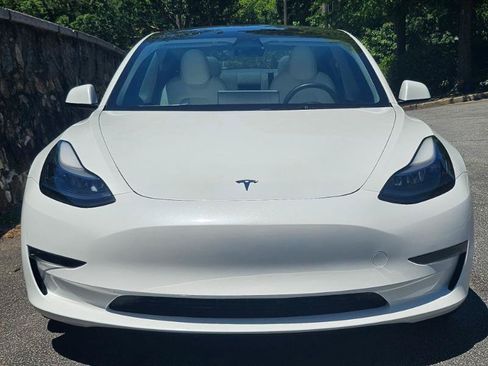 Used 2023 Tesla Model 3 Standard Range RWD image 5