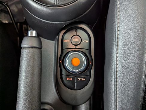 Used 2022 MINI Cooper S FWD image 20
