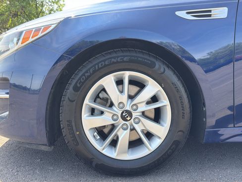 Used 2018 Kia Optima LX FWD image 6