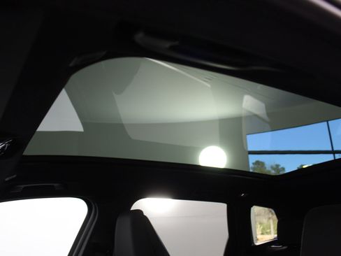 Used 2025 BMW X3 xDrive30i w/ Premium Package image 13