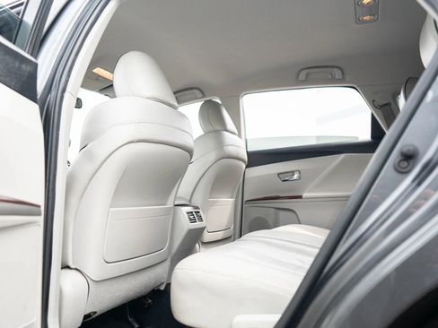 Used 2009 Toyota Venza AWD image 22