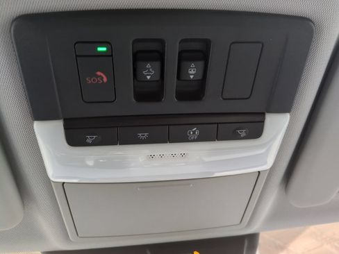 Used 2023 Mitsubishi Outlander SEL AWD/4WD image 27