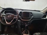 Used 2016 Jeep Cherokee Trailhawk w/ Leather Interior Group image 4