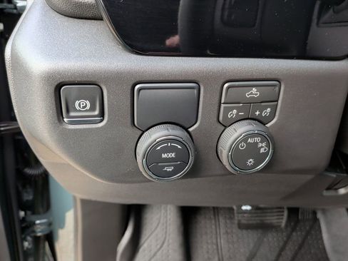 New 2026 Chevrolet Silverado 1500 LT w/ Texas Edition Plus image 15