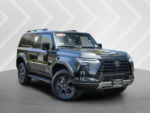 Used 2025 Lexus GX 550 AWD/4WD image 1