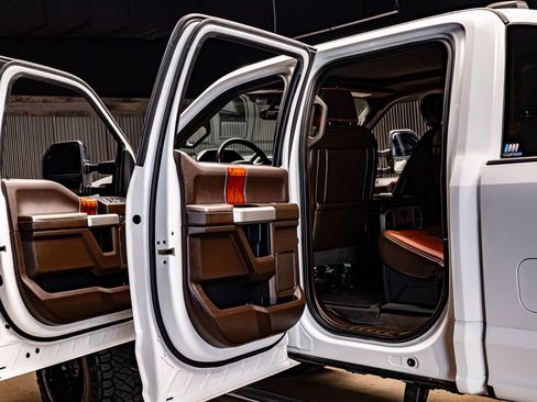 Used 2021 Ford F350 King Ranch w/ King Ranch Ultimate Package image 28