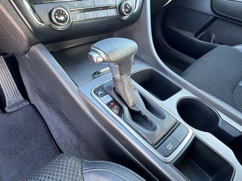 Used 2020 Kia Optima S FWD image 13